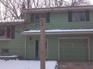 224 Madison Cir S, Hopkins, MN 55343