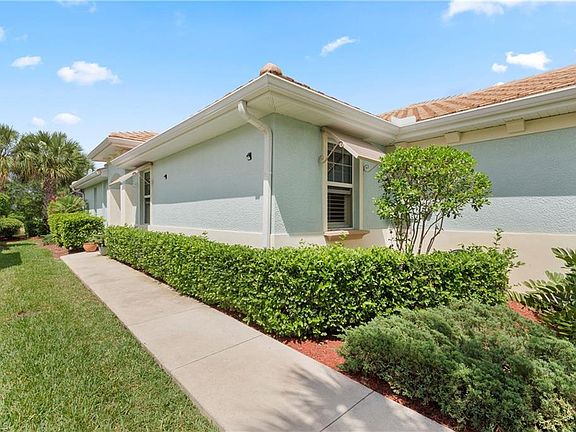 5th image of 10629 Camarelle Cir