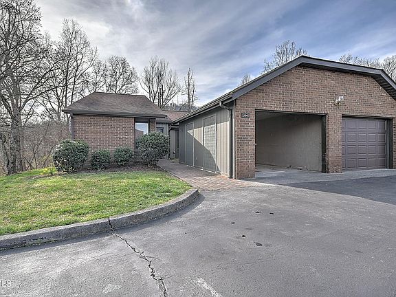5th image of 600 Fleetwood Dr APT 104