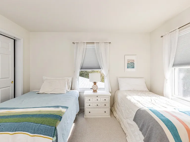 122 Strongs Ln — Photo 14