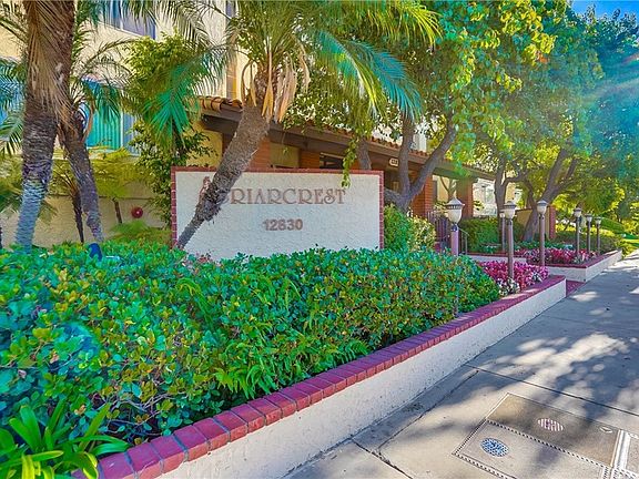 2nd image of 12830 Burbank Blvd Unit 206