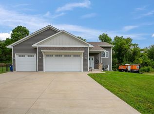 1506 Bethel Ct, Faribault, MN 55021