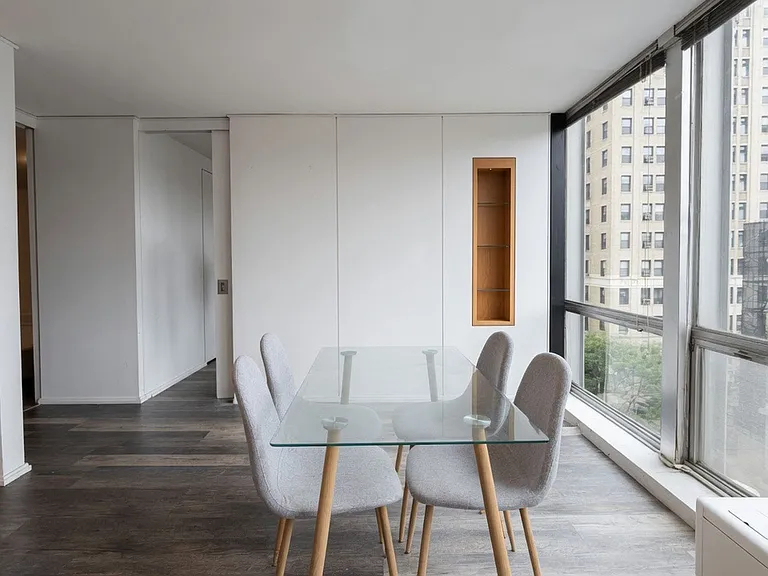 2403 N Lakeview Ave #1 — Photo 8