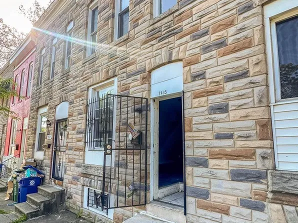 2435 E Hoffman St, Baltimore, MD 21213