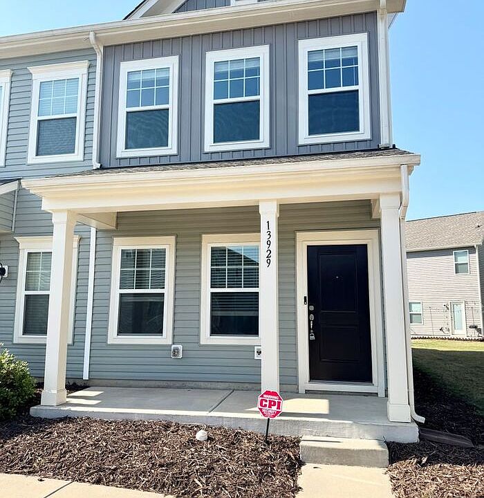 1st image of 13929 Clayborn St