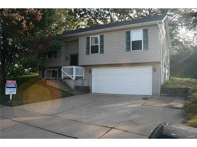 1124 Valentine St photo 1