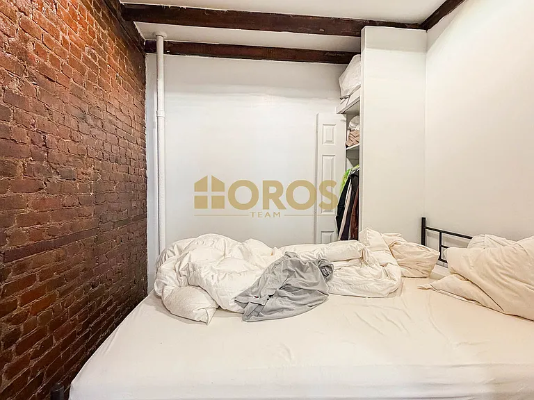 531 E 13th St #1 — Photo 4