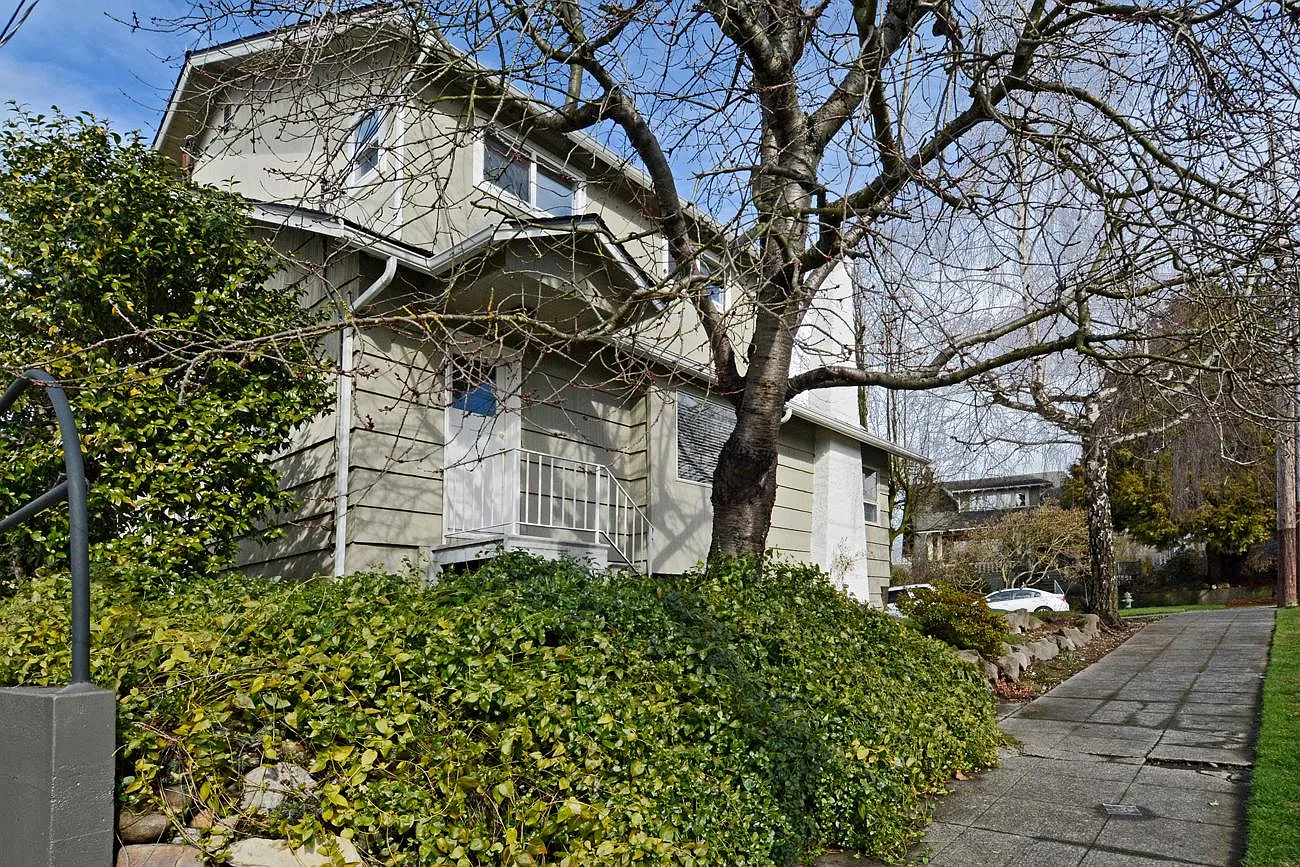 4 bed, 2000 sqft, $3,500 — Photo 2