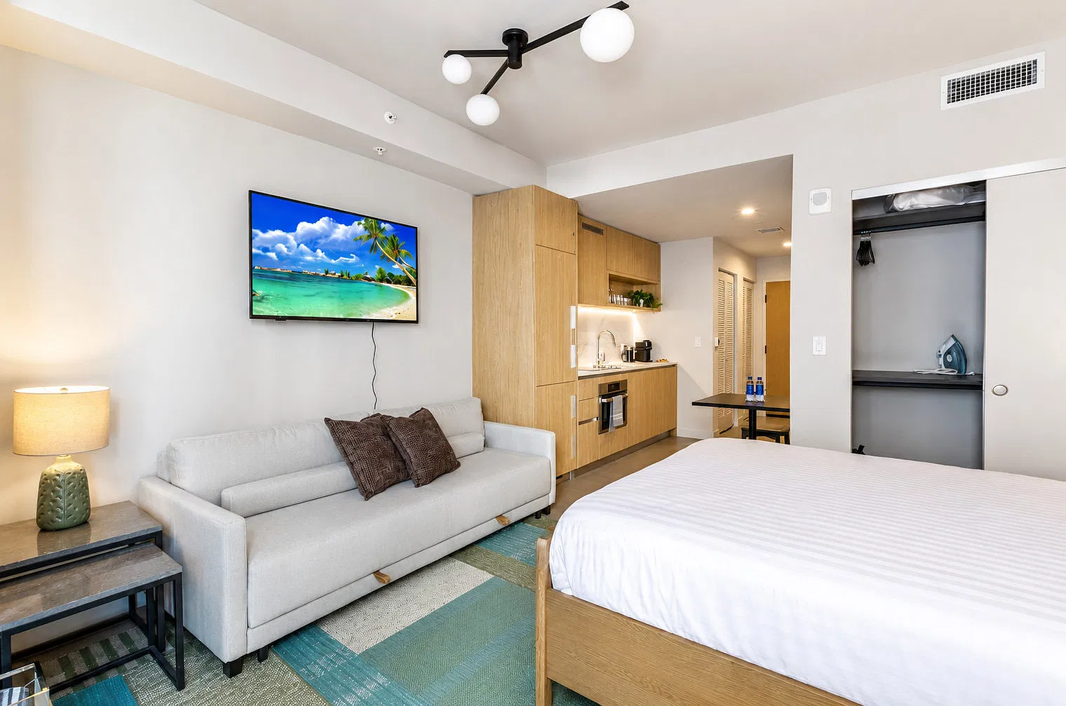 Studio, 1.0 bath, 430 sqft, $8,592 — Photo 1