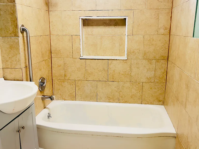 8209 Orchard Ave — Photo 14