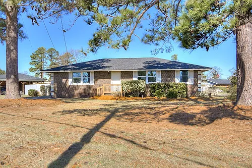 208 Maywood Dr Photo 1 208 Maywood Dr Photo 1