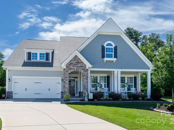 10047 Saint Kitts Landing Ln, Charlotte, NC 28278