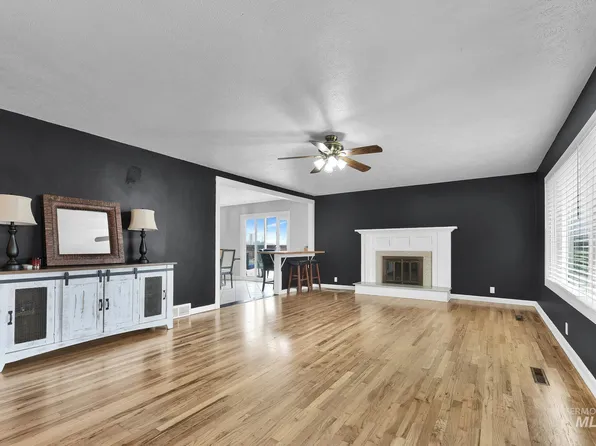 709 E Elm Ave, Parma, ID 83660