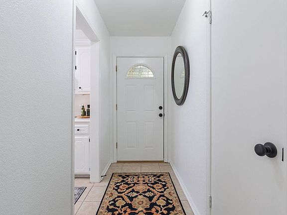 5th image of 2105 N Tucker Ave