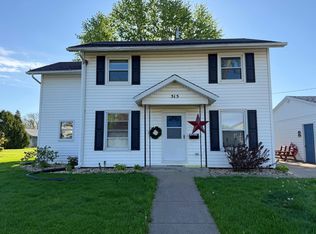 515 N Hudson St, Stockton, IL 61085
