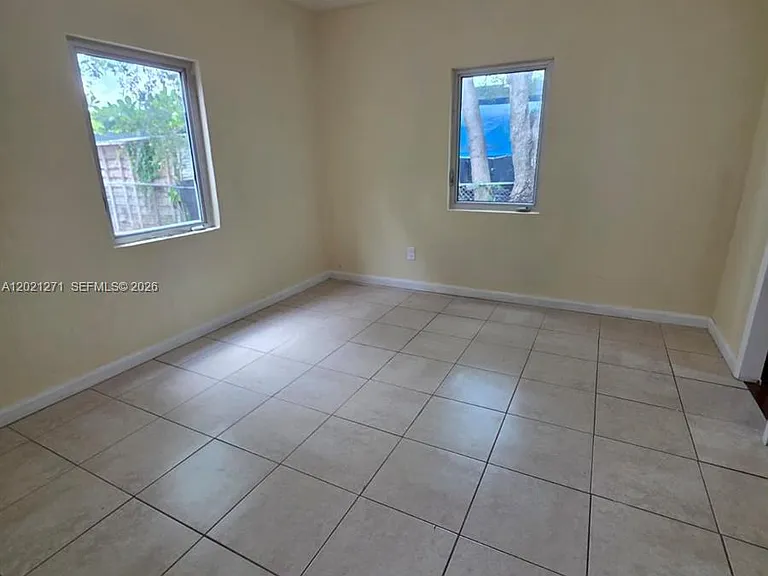 315 NW 53rd St — Photo 14