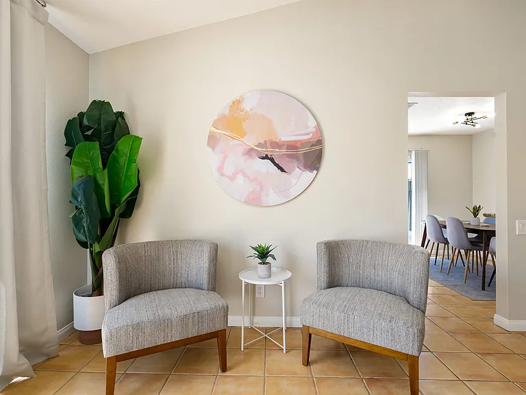864 S Mountain View Dr — Photo 16