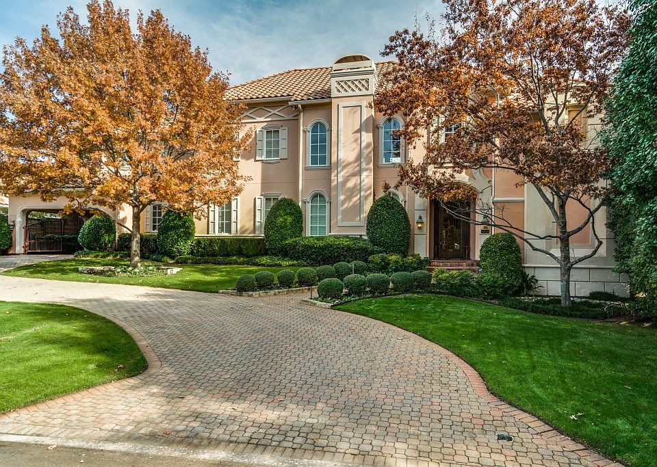 1st image of 17400 Woods Edge Dr