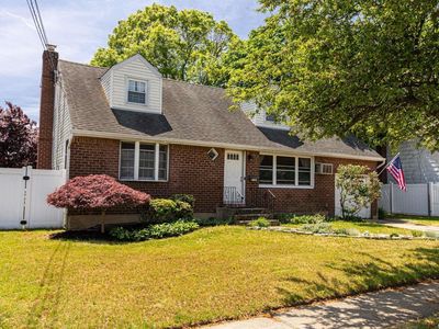 256 N Cedar Street, Massapequa, NY, 11758