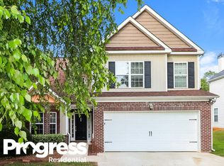 380 Jasmine Dr, Locust Grove, GA 30248