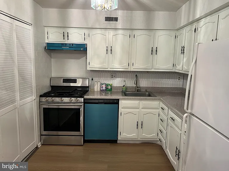 809 Red Lion Rd #B36 — Photo 4