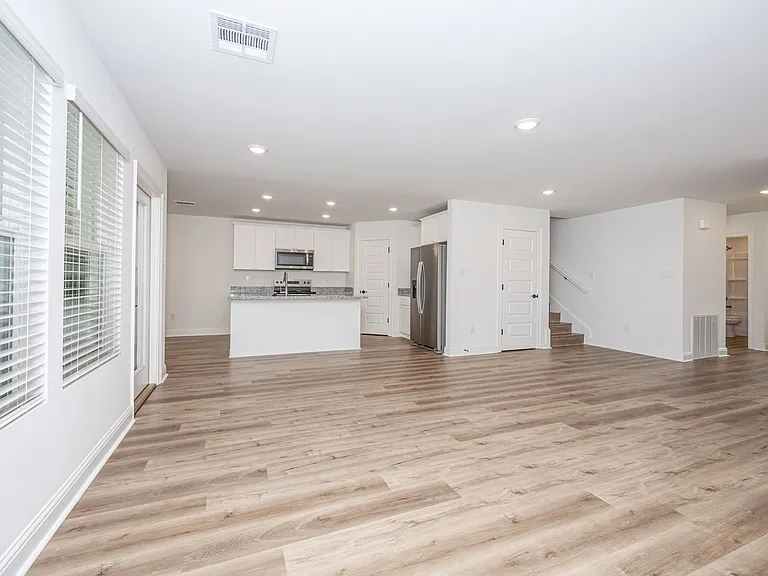 3711 Olivia Dr — Photo 15