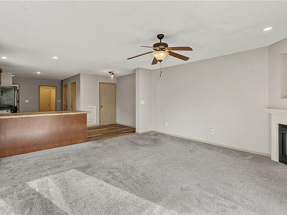 4th image of 15367 NW 123rd St