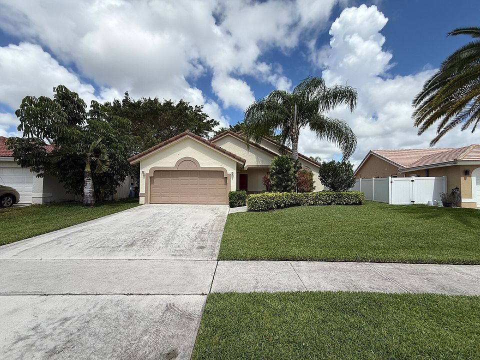 1st image of 8657 Rosalie Ct