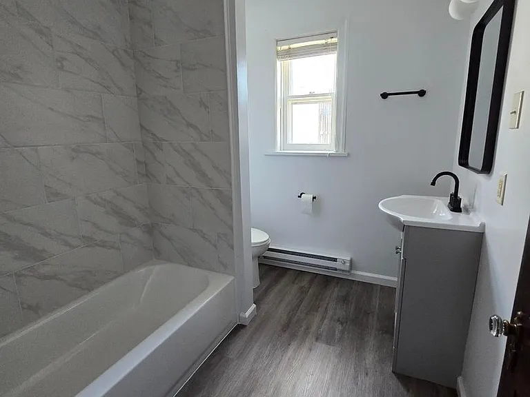 145 E North Ave — Photo 5