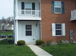 115 Farmhouse Ln, Mountville, PA 17554