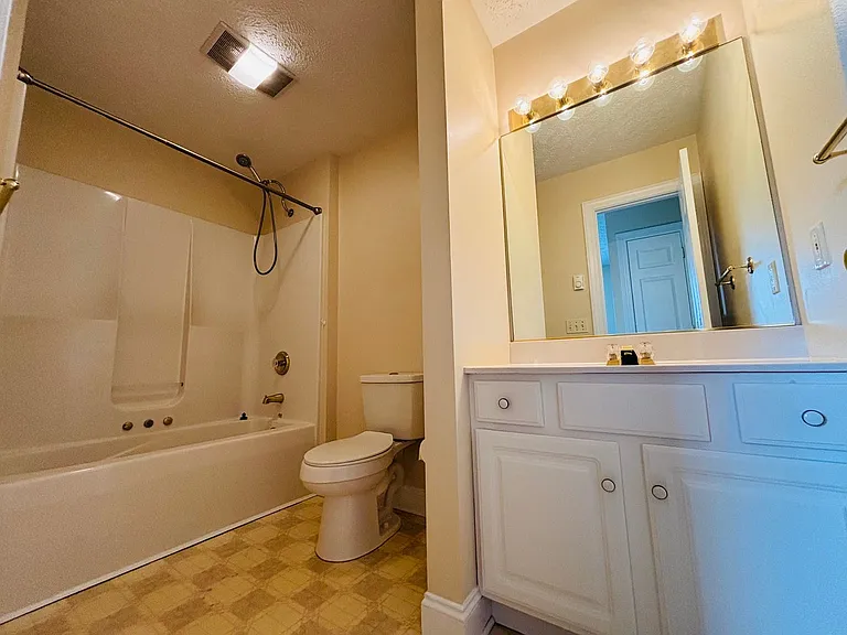 120 Willow Oak Dr — Photo 10