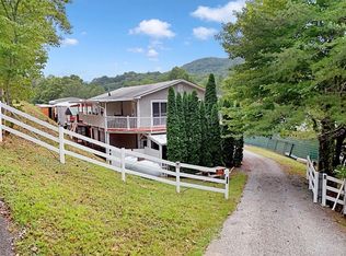 501 Sunnyside Shores Rd, Hiawassee, GA 30546