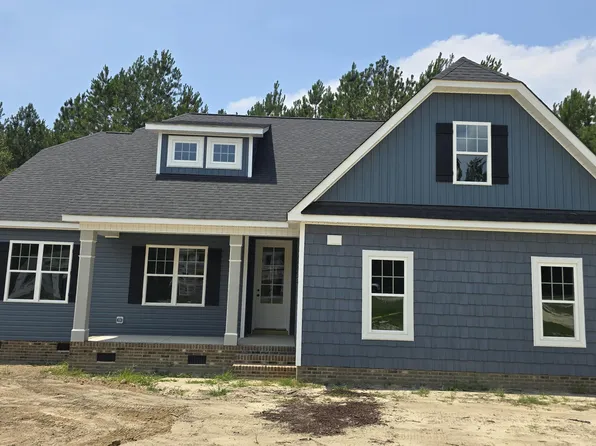 124 Freedom Ridge Dr, Smithfield, NC 27577