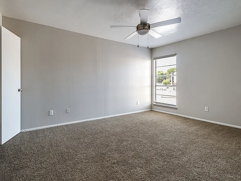 Barrett Apartment Homes — Photo 59