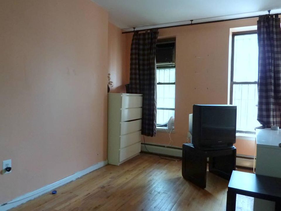 2nd image of 188 E 3rd St APT 5S