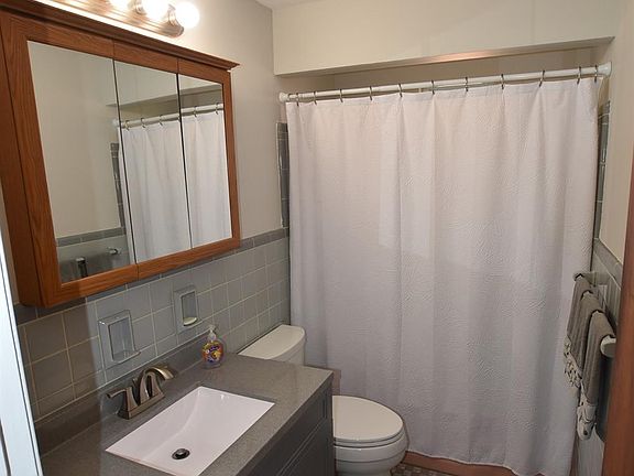 5th image of 3662 Twinview Dr