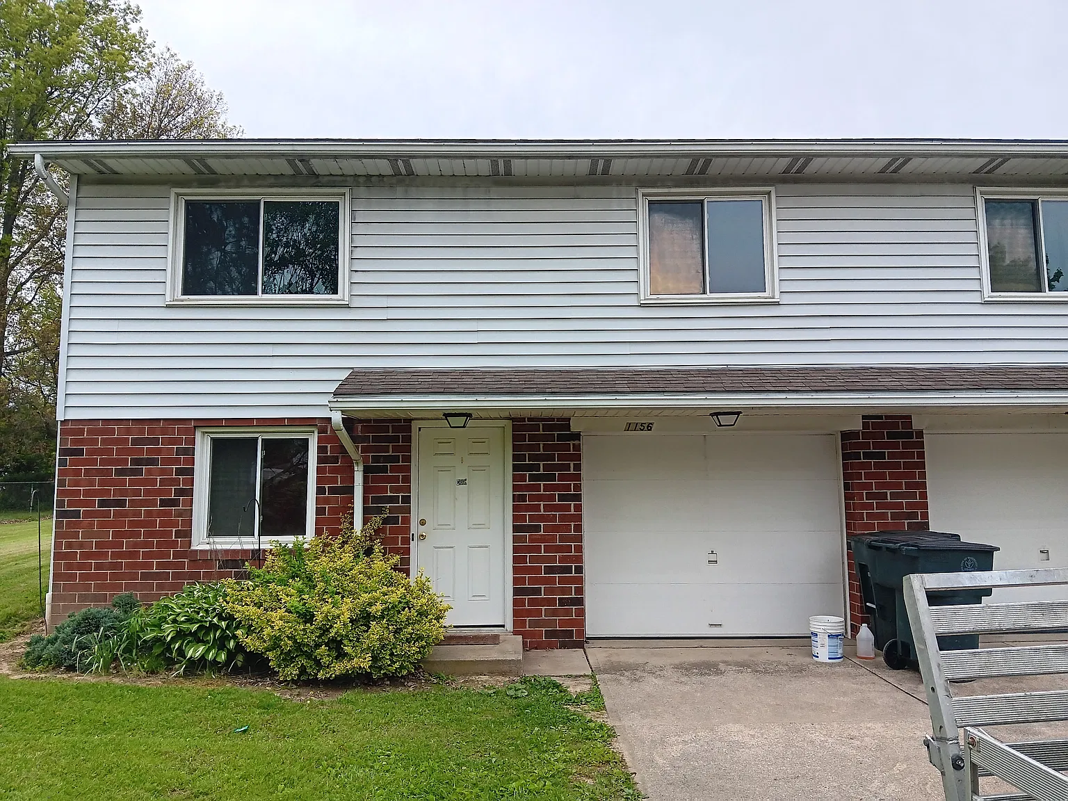 2 bed, 1200 sqft, $1,250 — Photo 3