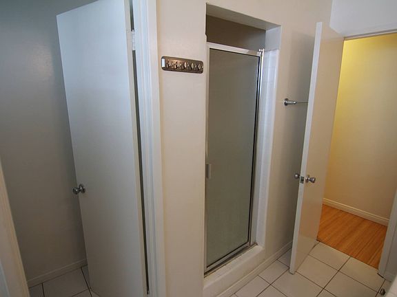 3rd image of 1326 N Flores St #10A