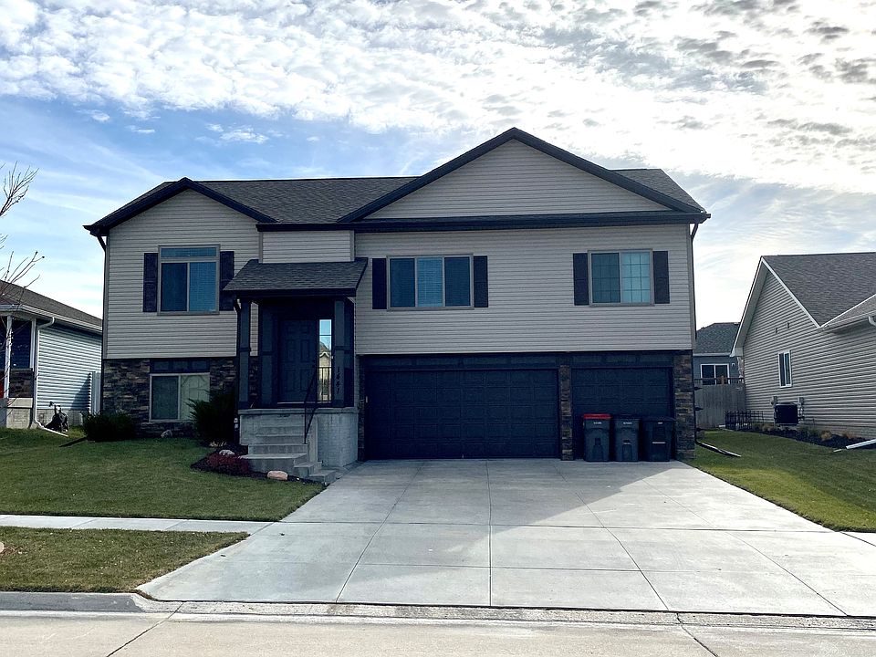 1st image of 1441 W Silverado Dr
