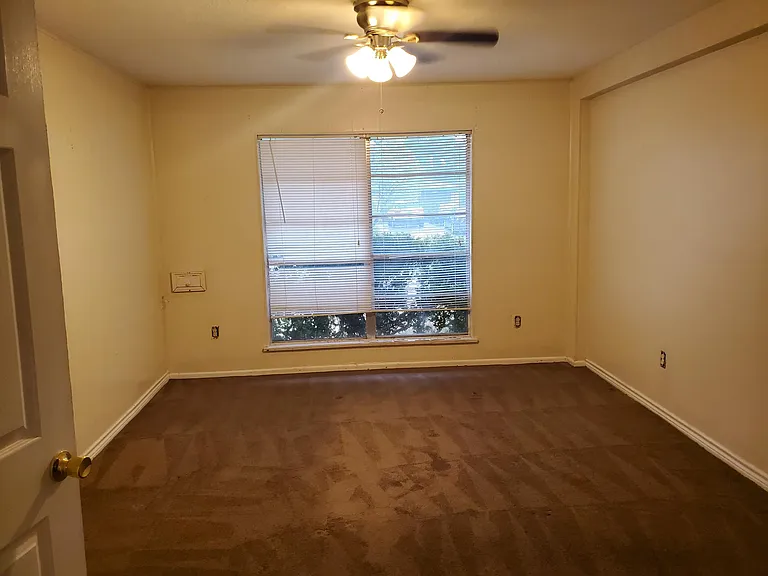308 Kelly Ln — Photo 5