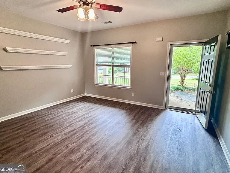 140 Piedmont Dr — Photo 7
