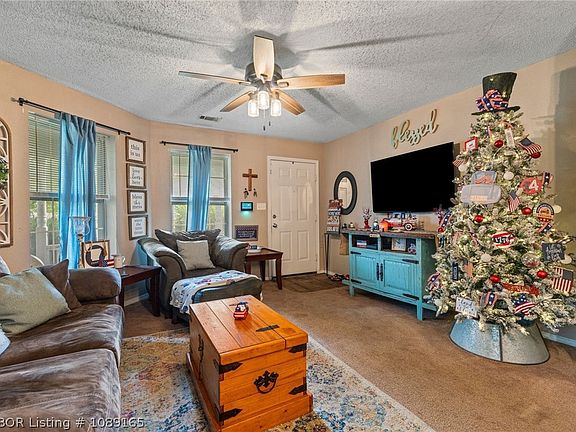 4th image of 101 Grand Brook Dr