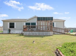 310 Glenwood St, Gainesville, TX 76240