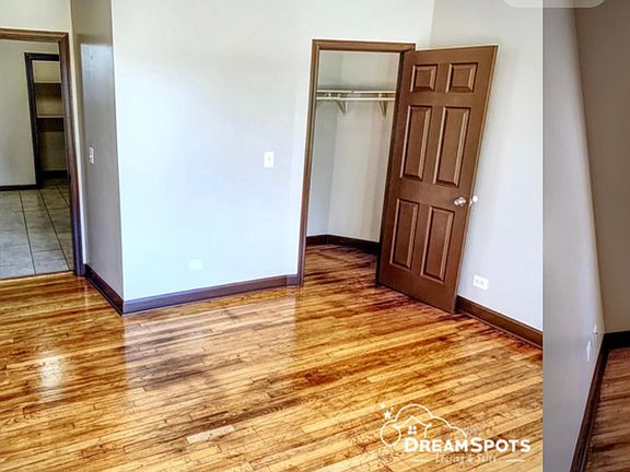 2nd image of 5223 S Calumet Ave #7