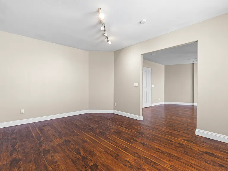 1006 Aspen Breeze Ave — Photo 16