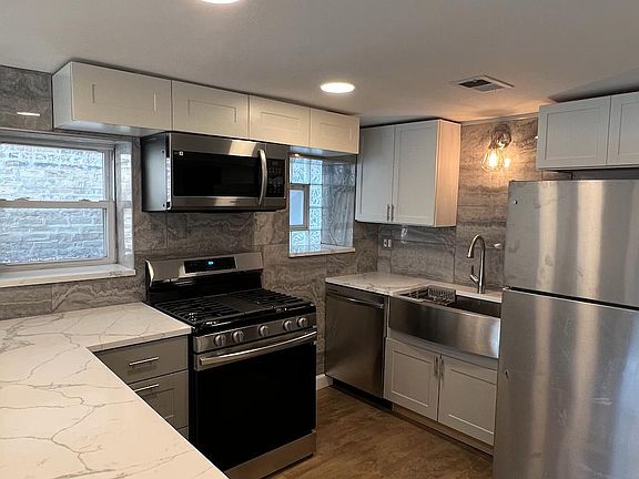 3rd image of 4025 N Lavergne Ave