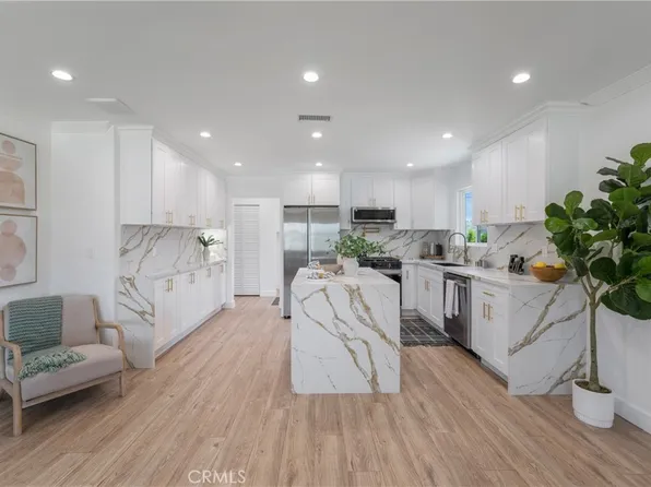 212 Oak Pl, Brea, CA 92821