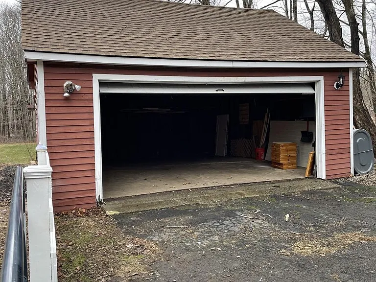 280 Scotland Rd — Photo 4