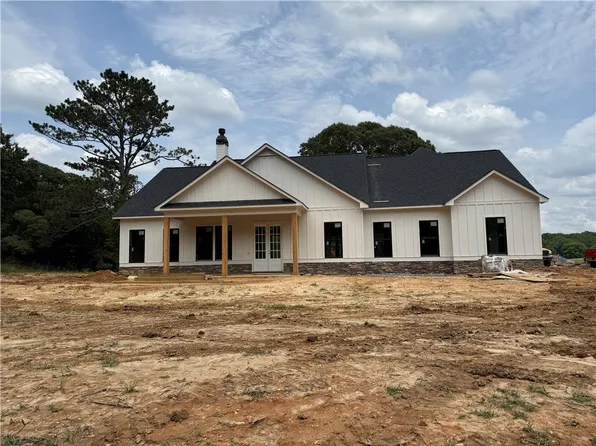 969 Lindsey Lake Dr, Dallas, GA 30132