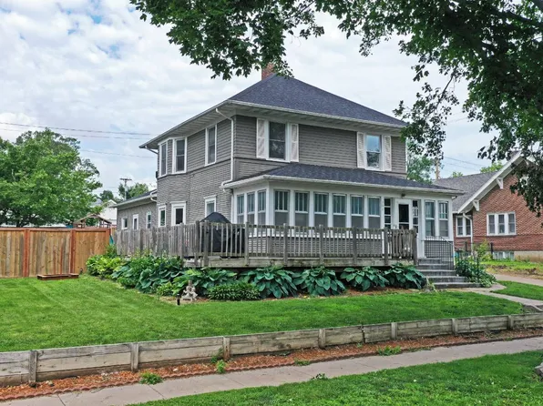703 Grove Ave, Corning, IA 50841